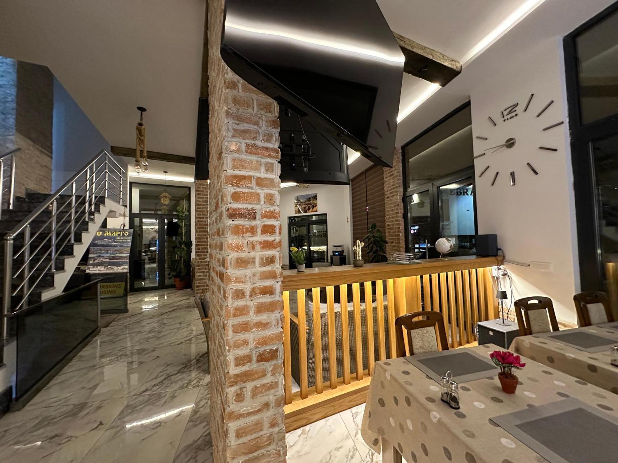 Bosfor Hotel Dobra Voda Esterno foto
